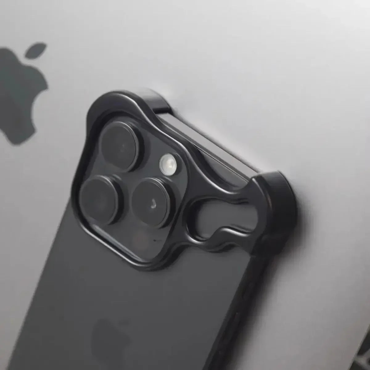 Irregular Metal Bumper Phone Case IPhone 16 15 14 13 Pro Max Plus with Lens Film Protection Bare Aluminum Alloy Shockproof Cover